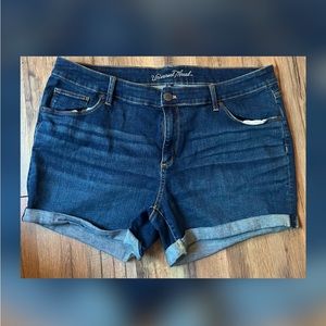 Universal thread shorts